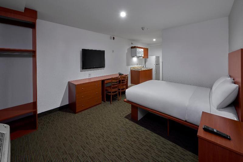 Extended Suites Ciudad Del Carmen Aeropuerto Room photo